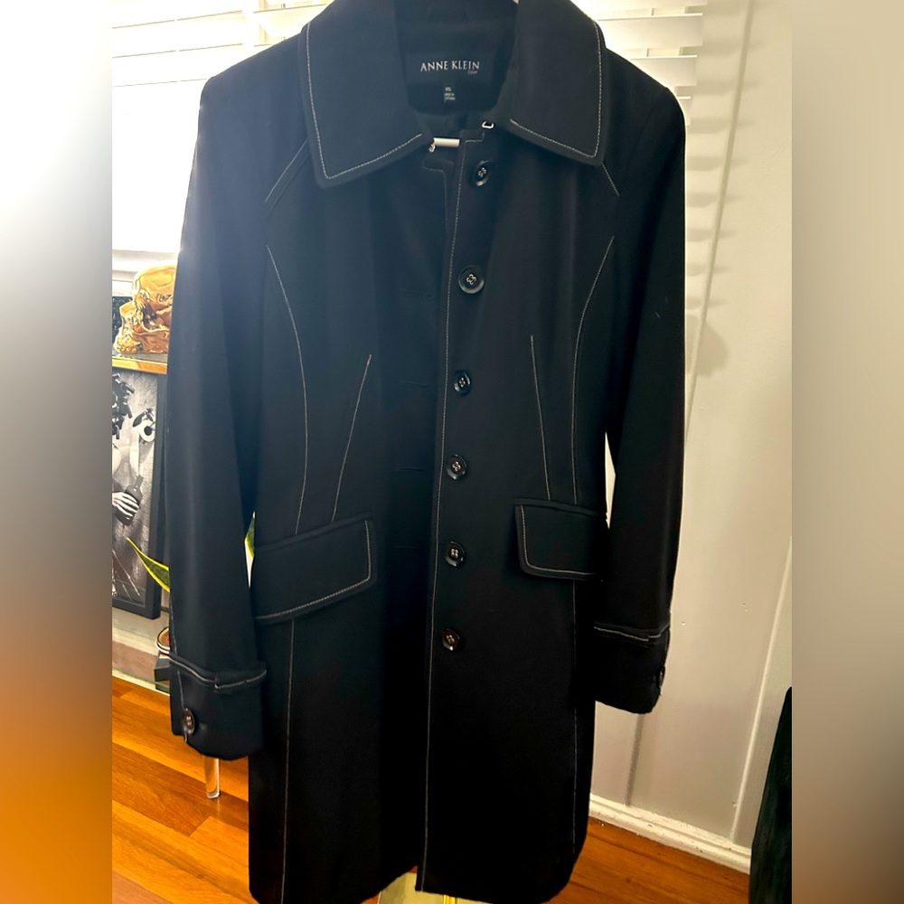Black Anne Klein trench xs